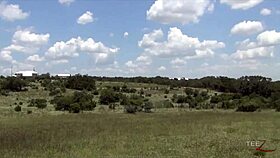 dynamic deauxma hunts dark vader’s 3rd in wild titty roleplay 😂