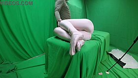 Scarlett Johnson Explores Pink Morph Fetish Scenes