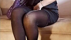 I love peeing in shiny pantyhose for free fetish fun.