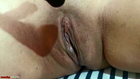 Msmollyc用狂野玩具多次高潮喷水