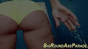 i love watchin this huge booty milf gettin pounded hard