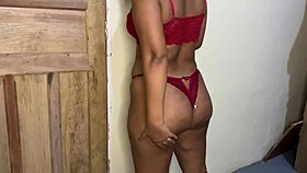 Mayemarc1 - Em P� Com Minha Bunda Empinada Pronta Para Receber Pica Na Buceta