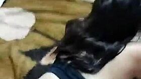 novinha tarada gives xereca to coroa while talking to boyfriend