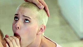 Έπιασες ποτέ θετή έφηβη 18+ σε εσώρουχα να ιππεύει σκληρά για προσωπικό φινίρισμα;