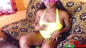 Can I Seduce My Favorite Fan Like This? Girlfriend Tries Her Best