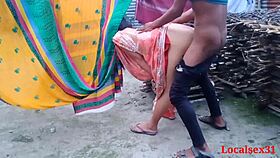 desi indian bhabi gets wild with outdoor sex in localsex31 video.