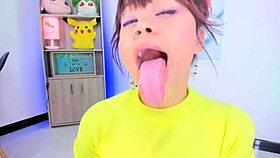 Hey Lila Jordan, why are you spitting on webcam with that huge tongue?