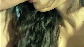 Me grabo mientras mi primo me coge sin condon y me trago su semen me vengo muchas veces