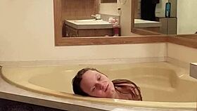 Bathtime relaxation with Shadebunny is just so damn hot!