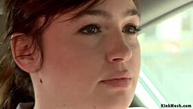 Huisbaas domineert poetsvrouwen kont helemaal! 😈