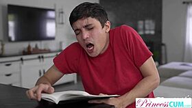 Kimmy kimm wow you filled me with a superhero load in my pussy stepbro 😍