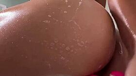 Luna luxe is dripping wet while fucking herself with a pink vibrator and smoking 😏