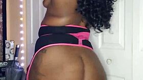 Naejae Flaunts Her Big Ebony Ass Off!