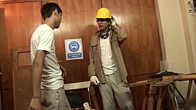 Latin twinks enjoy bareback fun together