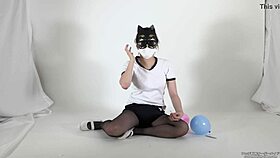 Maniac Fetish with Stockings and Balloon