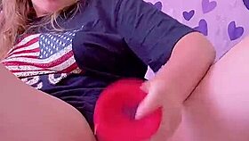 huge dildo, watch me squirt?