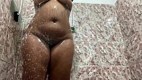 morena twerking so deliciously 😋