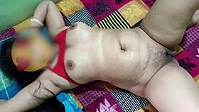 印度荡妇妻子在宿舍自制内射