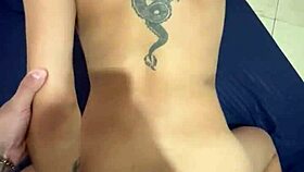 my friend fucks my ass but it hurts me that he puts his dick in me ass me duele que me den por el culo pero disfrut� su semen caliente dentro