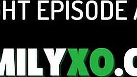 Jaz, uh, nisem mogla odoliti... moj horny stepbrother me jebe, Rhaya Shyne, na počitnicah!