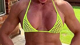 i'd love to show my shaved pussy and ass in this tiny bikini 😍