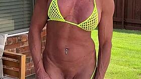 i'd love to show my shaved pussy and ass in this tiny bikini 😍