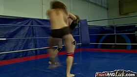 Sexy Lesbian Amateurs Scissor Fuck in Wrestling Catfight