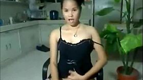 i'm the sexy asian gettin my ass fuckd with a dildo, ohh it's so bigg!