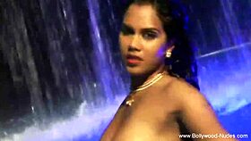 Indian Lady Performs Relaxing Ritual!