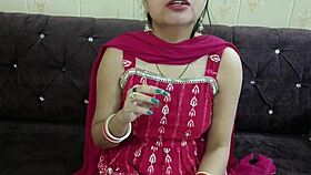 Indiase Desi Saara Bhabhi rijdt op Devar Ji op Valentijnsdag