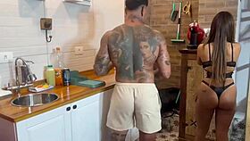 I grabed this nauty girl in the kichen, she's so hot