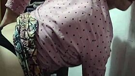 Lady gives blowjobs with happy ending.