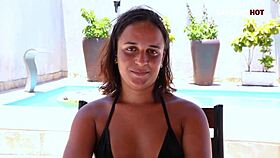 Entrevista com a novinha safada do momento