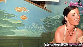 Yo, chceš se přidat k téhle horké německé FFM trojce ve swinger klubu dnes večer?