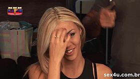 quem era a mais bela estrela pornô pela primeira vez juntas vivi fernandez e fernandinha fernandez vivi dá umas dicas para sua irmãzinha começar no pornô - demo