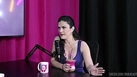 Amanda Smell Works As An Escort And Seeks Relationship Advice