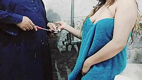 شوف الخالة الهندية الديسي تغري السباك وتنيكه بكلام هندي حار! 🔥