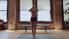 Watch this petite yoga babe tremble in orgasm.