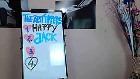 Girl feels pleasure masturbating on cam