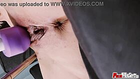 This milf says, 'I'm fucking my snatch hard'