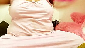 Asian aunty with boobs