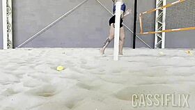 meu professor de beach tenis n�o aguentou ver minha bunda grande e ficou de pau duro durante a aula