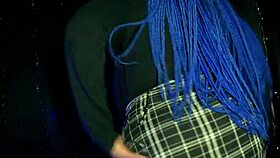 Me exibi de sainha sem calcinha at� ele vir me foder