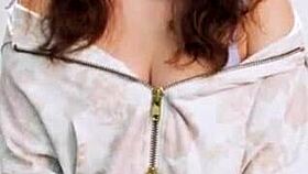 Leana Lovings Shows How Women Orgasm in Wild Action