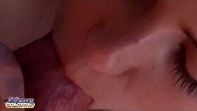 Wow! Oldjes Oldman kämpft gegen Teens in epischer Cumshot-Compilation. Unglaubliche Action!