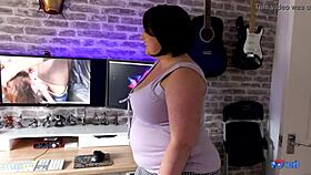 sarah jane the amazing suck cock 😍