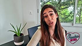 Camila Jolie Coquine Qui Se Dévergonde Avec Ses Gros Tits