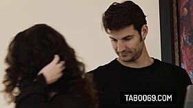 Hot milf victoria voxxx lets it guy fuck her pussy to fix her computer 😏