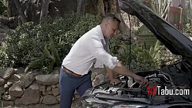 Voluptuous hotwife seduces stranger