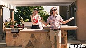 Kenzie Taylor hangs out with Gracie Jane and Zariah Aura